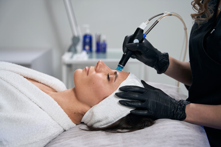 Hydrafacial treatment at SanaSpa Med Spa