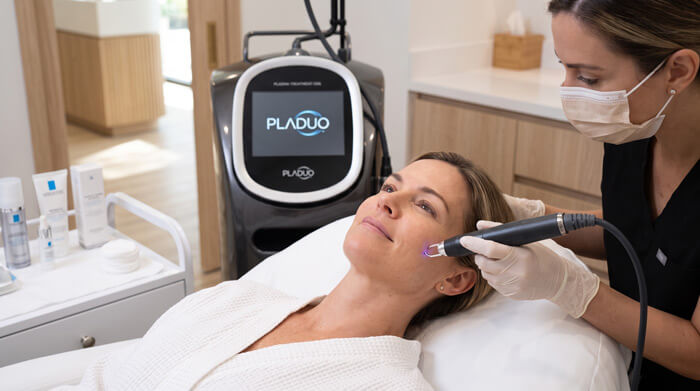 A woman in her 40s getting Pladuo treatment at Sana Spa in Albuquerque, NM